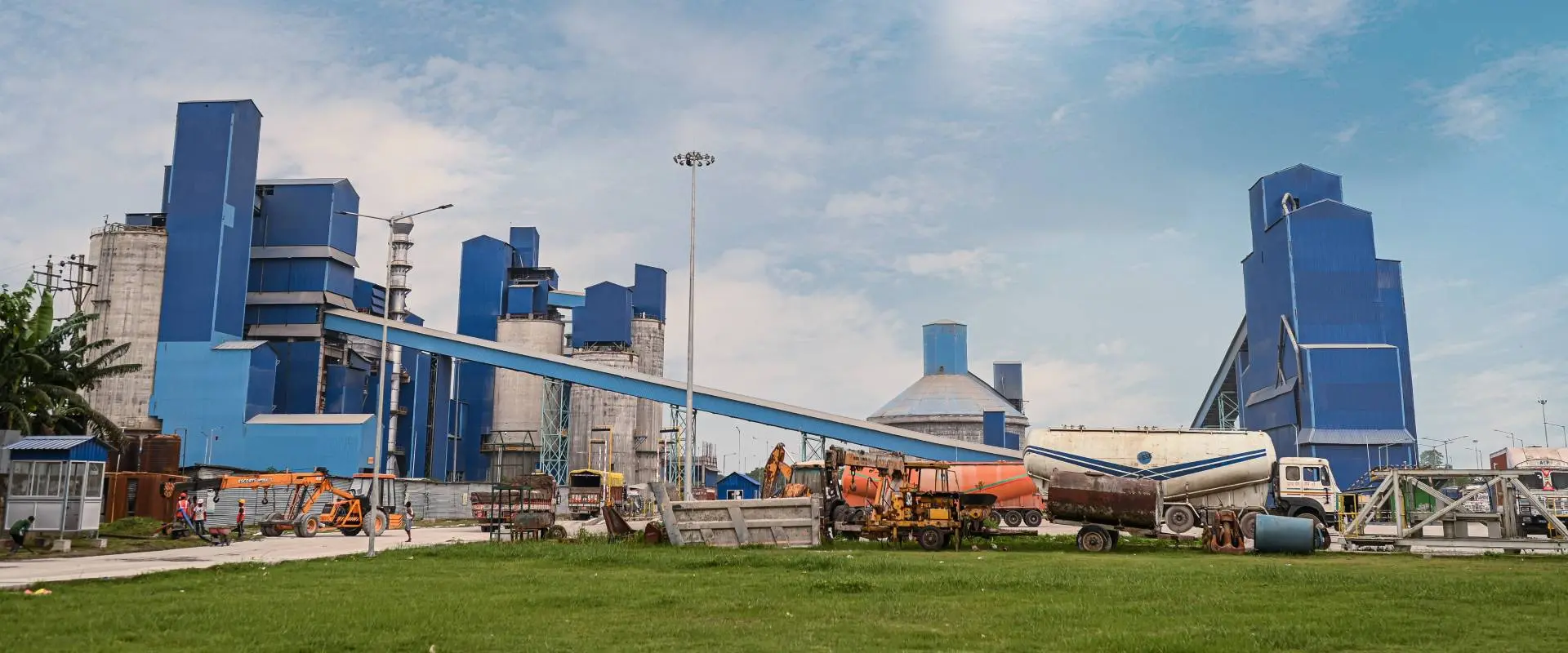 Cement Plants Near Me: How Local Manufacturing Impacts Construction Quality